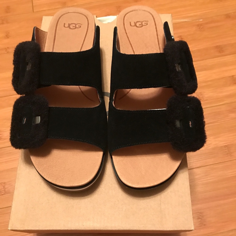 UGG Australia Women's Fluff Indio Slides Sandals
